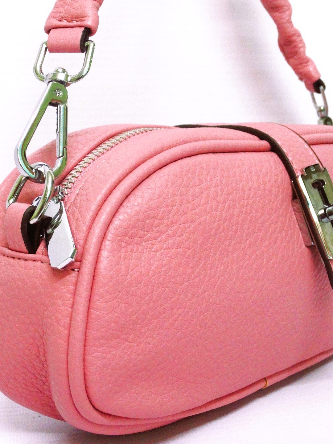 Women's PU Structured Handheld Bag with Quilted - Image 4